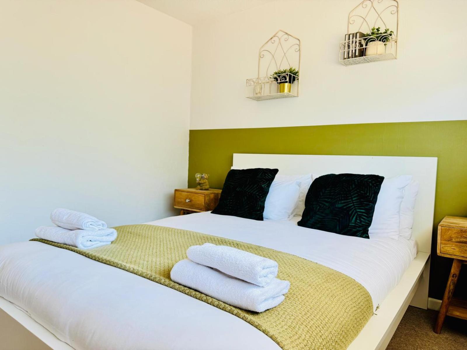 2 Bed House, Sleeps 6, Dog Friendly, Close To A14 M11, With Garden & Parking Long Stay Work Contractor Leisure, Jade เคมบริดจ์ ภายนอก รูปภาพ