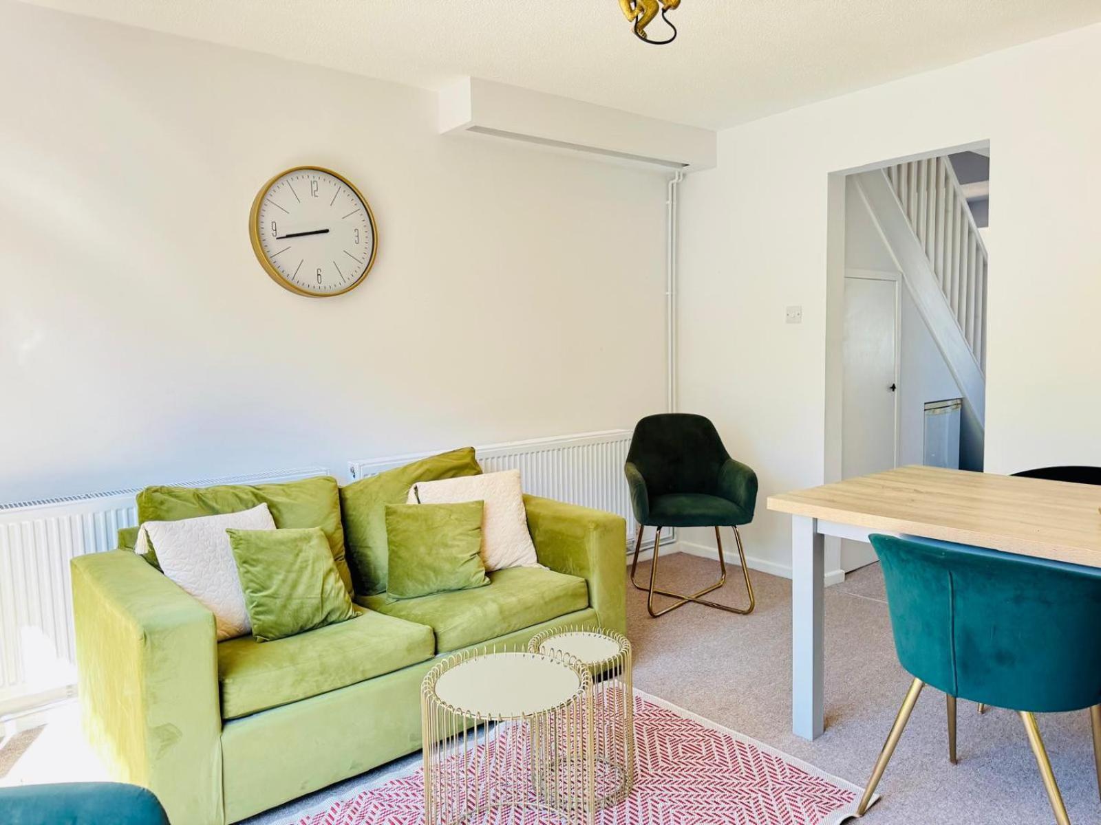 2 Bed House, Sleeps 6, Dog Friendly, Close To A14 M11, With Garden & Parking Long Stay Work Contractor Leisure, Jade เคมบริดจ์ ภายนอก รูปภาพ