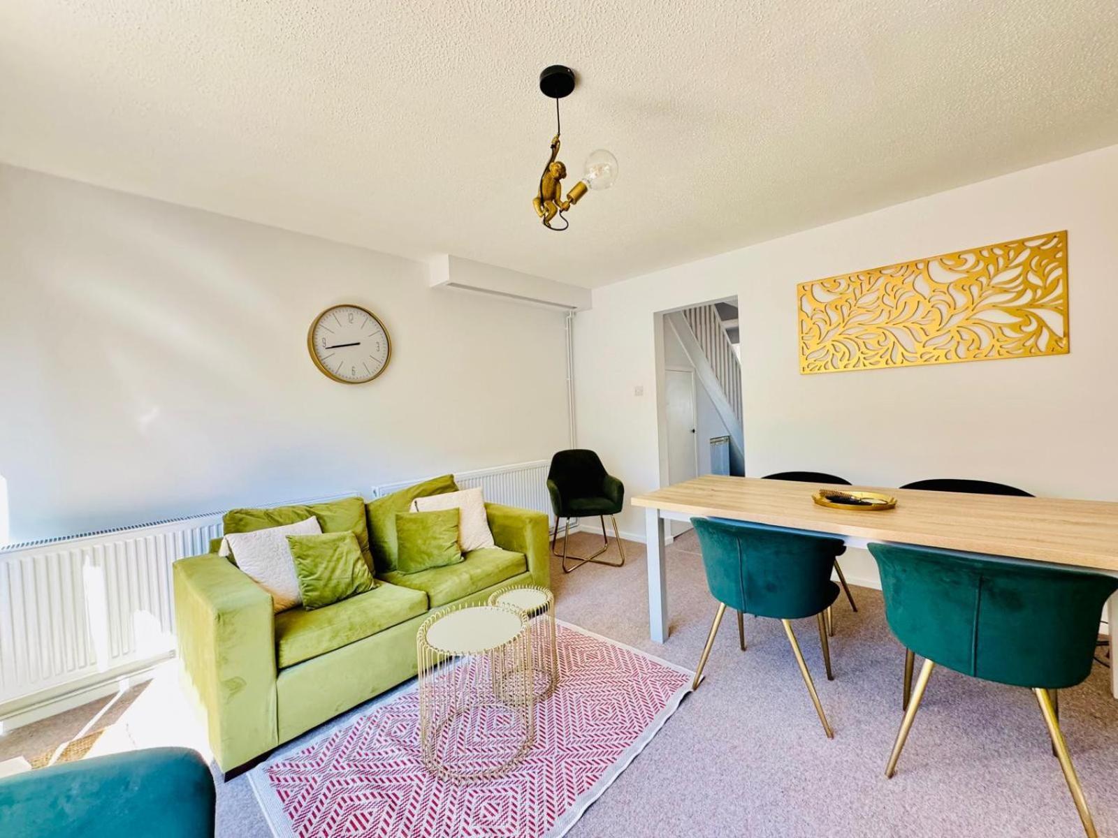 2 Bed House, Sleeps 6, Dog Friendly, Close To A14 M11, With Garden & Parking Long Stay Work Contractor Leisure, Jade เคมบริดจ์ ภายนอก รูปภาพ